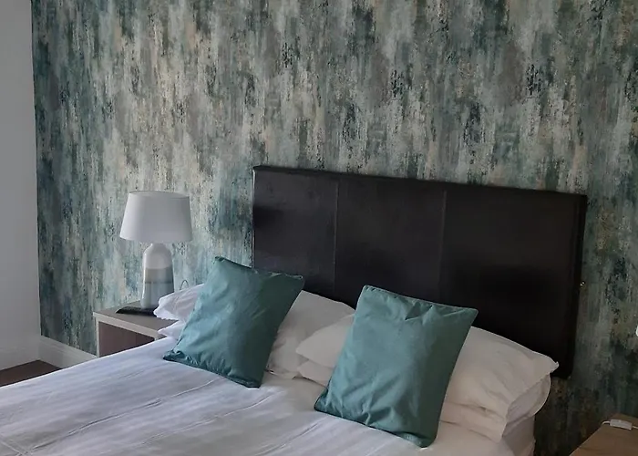 The Astor 3*
